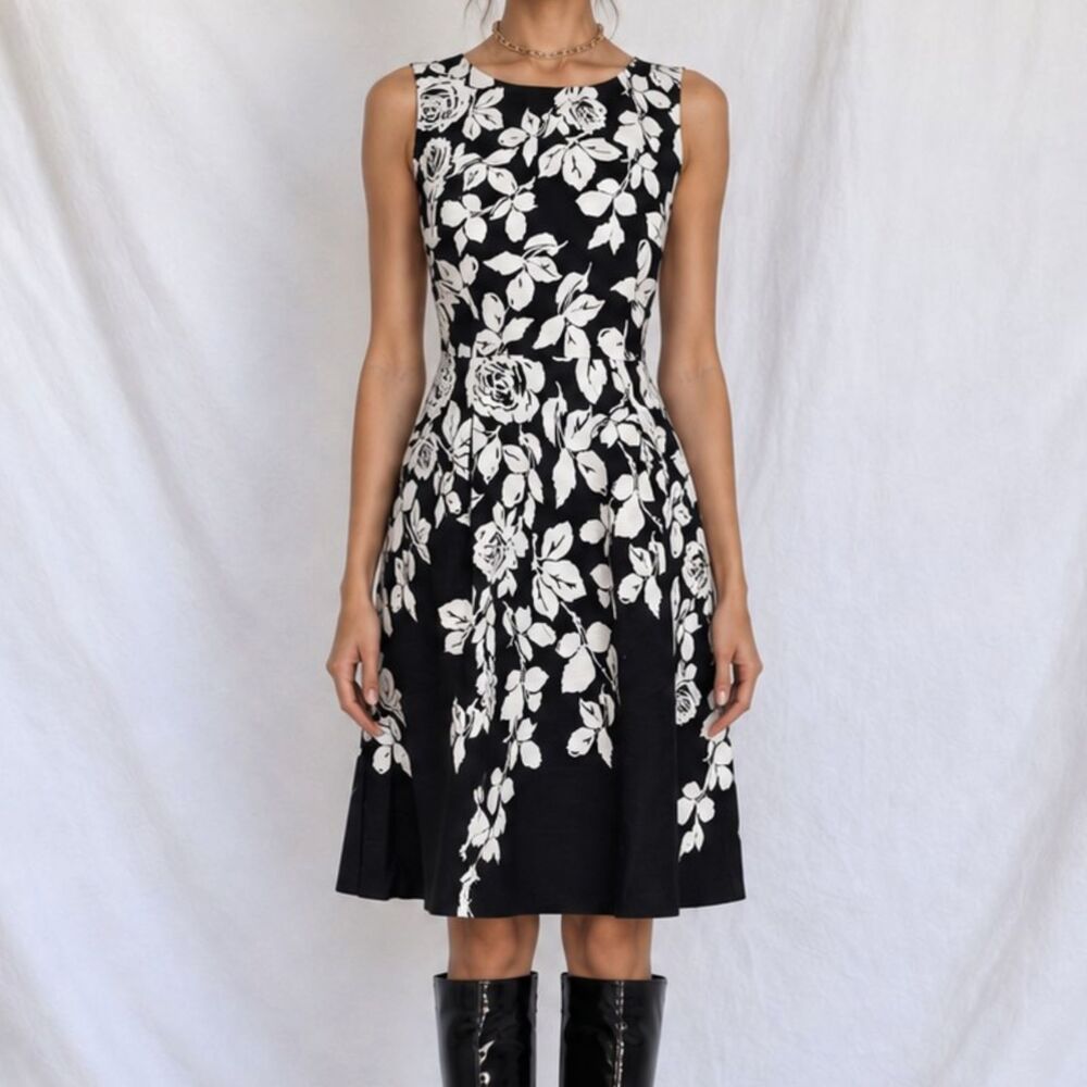 Vintage Y2K Black White Sleeveless Floral Knee Length Flared Skater Dress Size M
